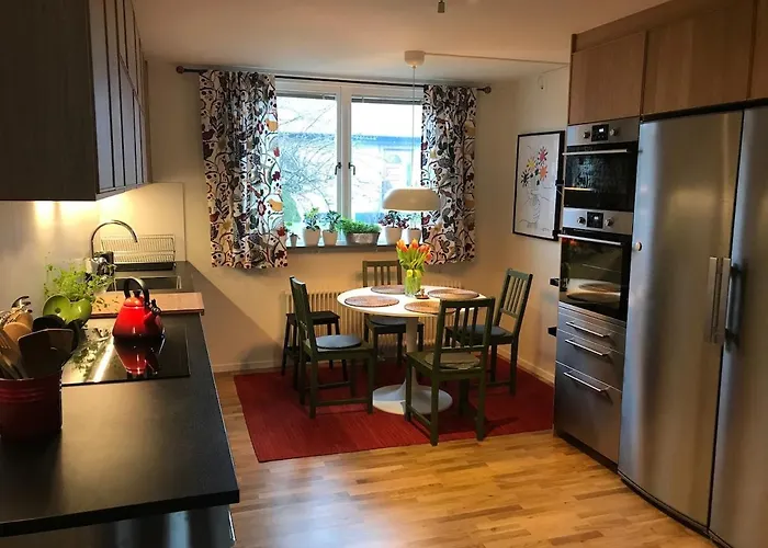 Fantastic House With A Cute Garden!